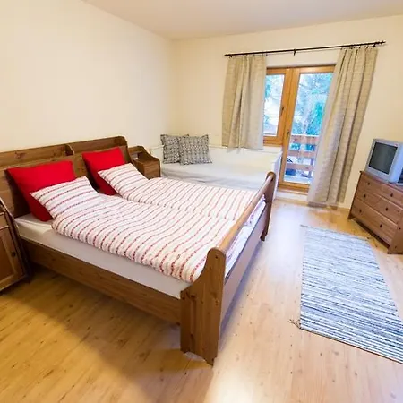 منزل ريفي Skalka Mýto pod Ďumbierom